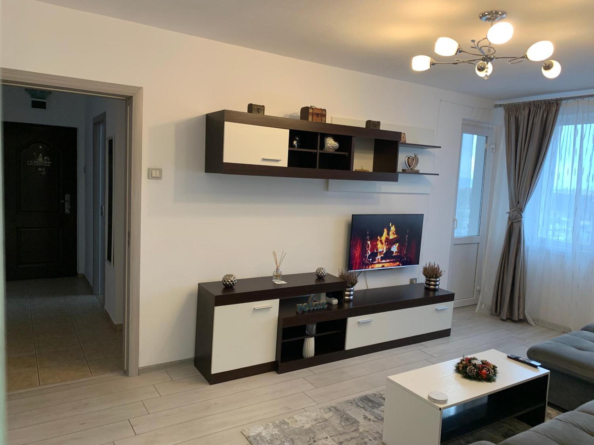 Victoriei Boulevard Private Apartment Braşov Extérieur photo