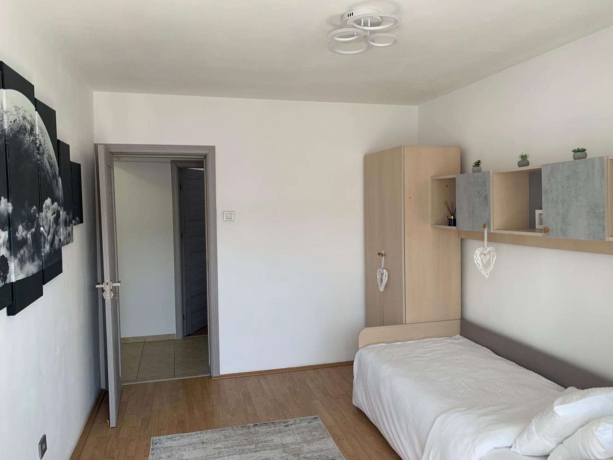 Victoriei Boulevard Private Apartment Braşov Extérieur photo